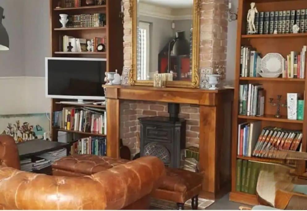 Duplex, Piano, Billard, Ping-pong, Jardin Apartment *